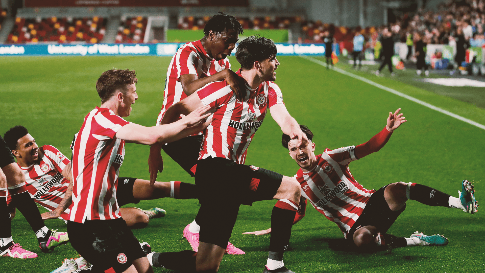 Brentford B celeb v Man City
