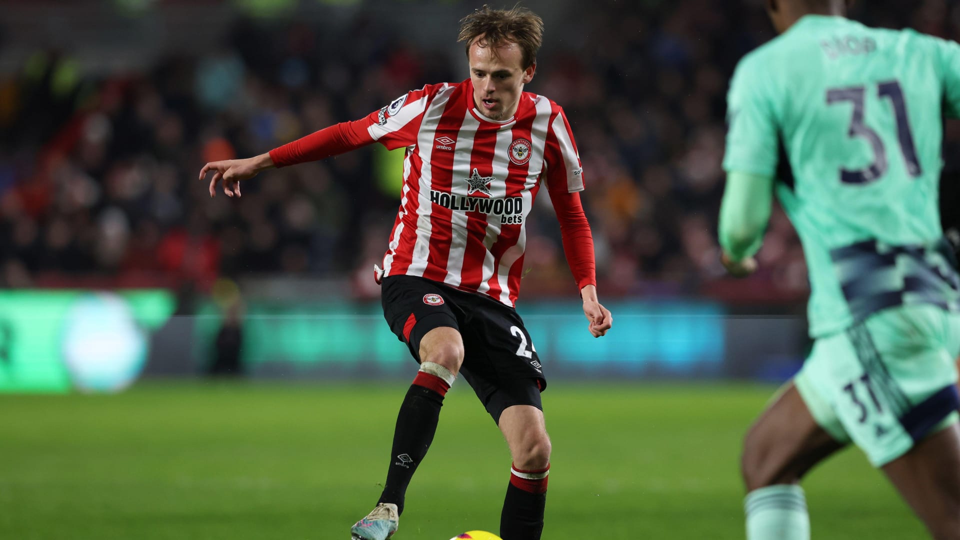 Mikkel Damsgaard v Fulham