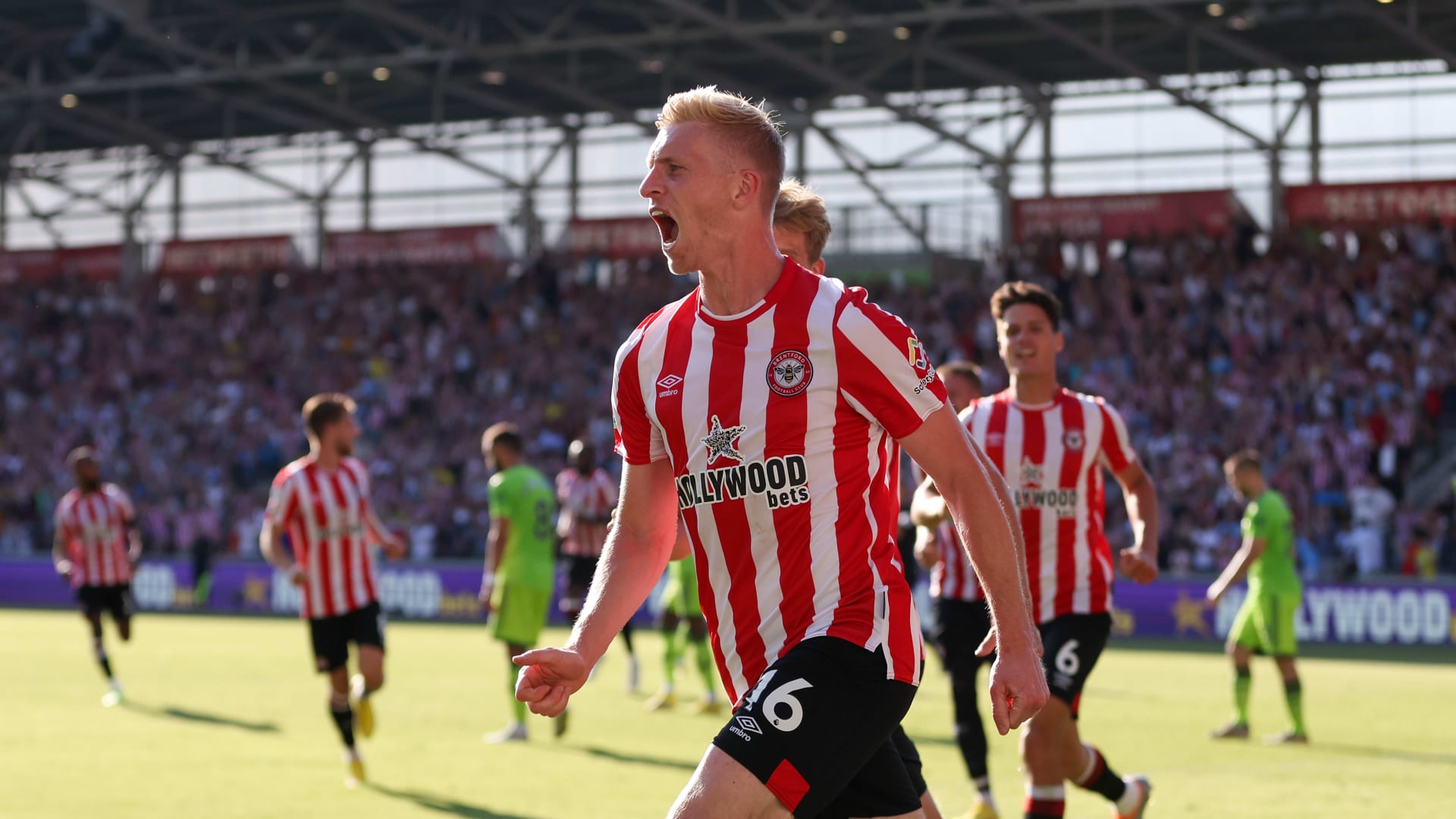 Ben Mee v Manchester United