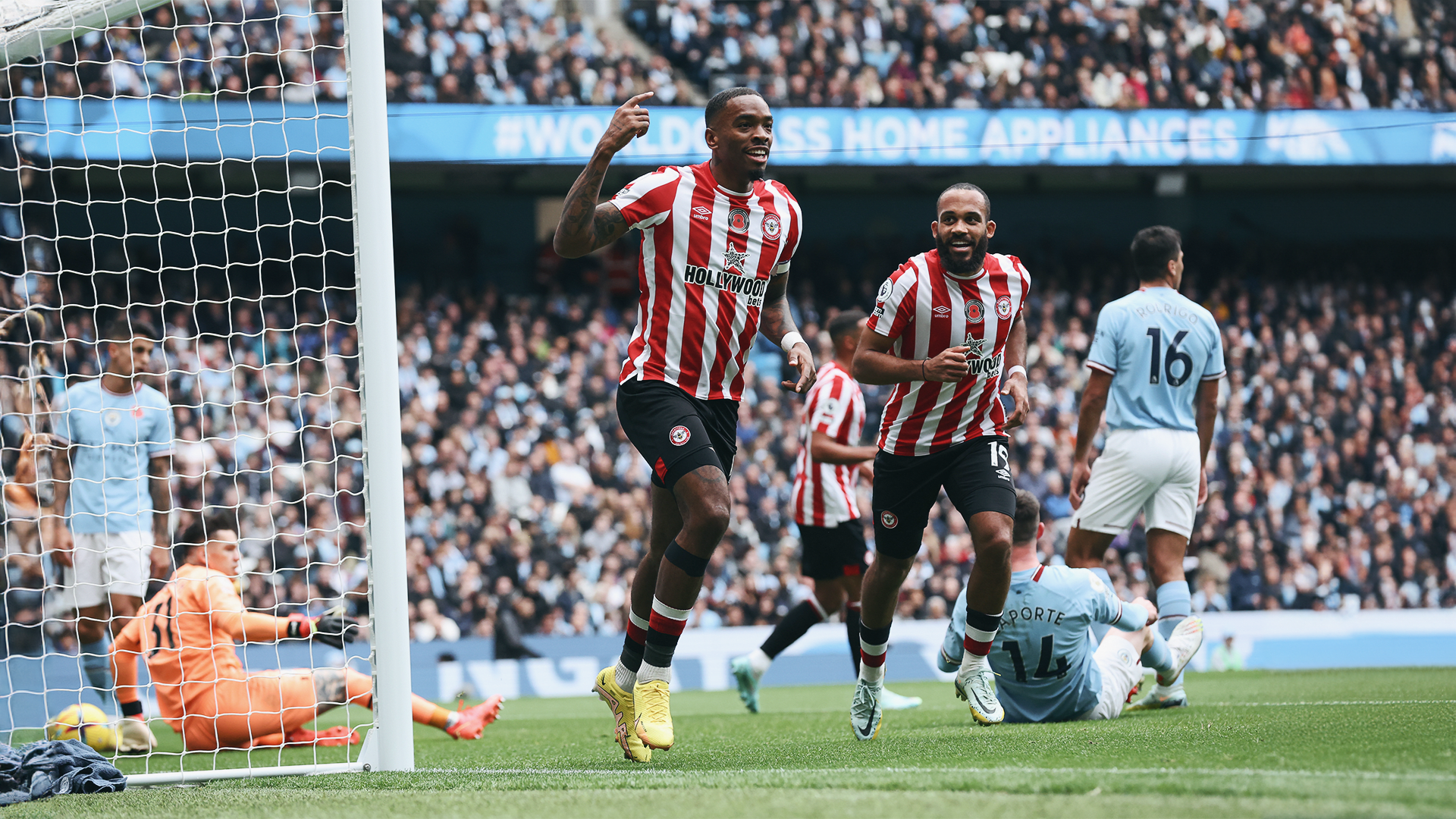 Ivan Toney v Man City