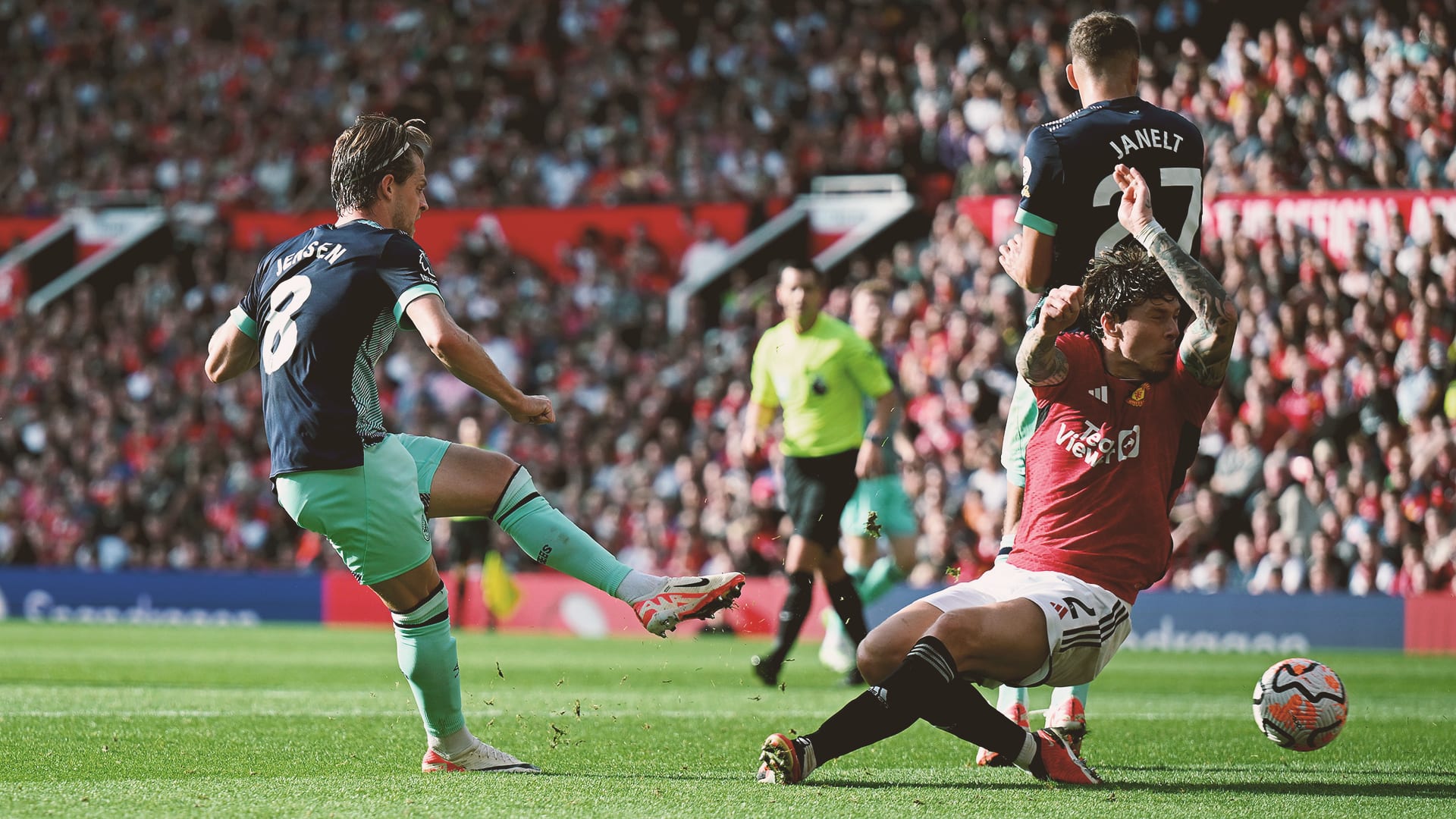 Jensen v Man Utd (first half embed) 
