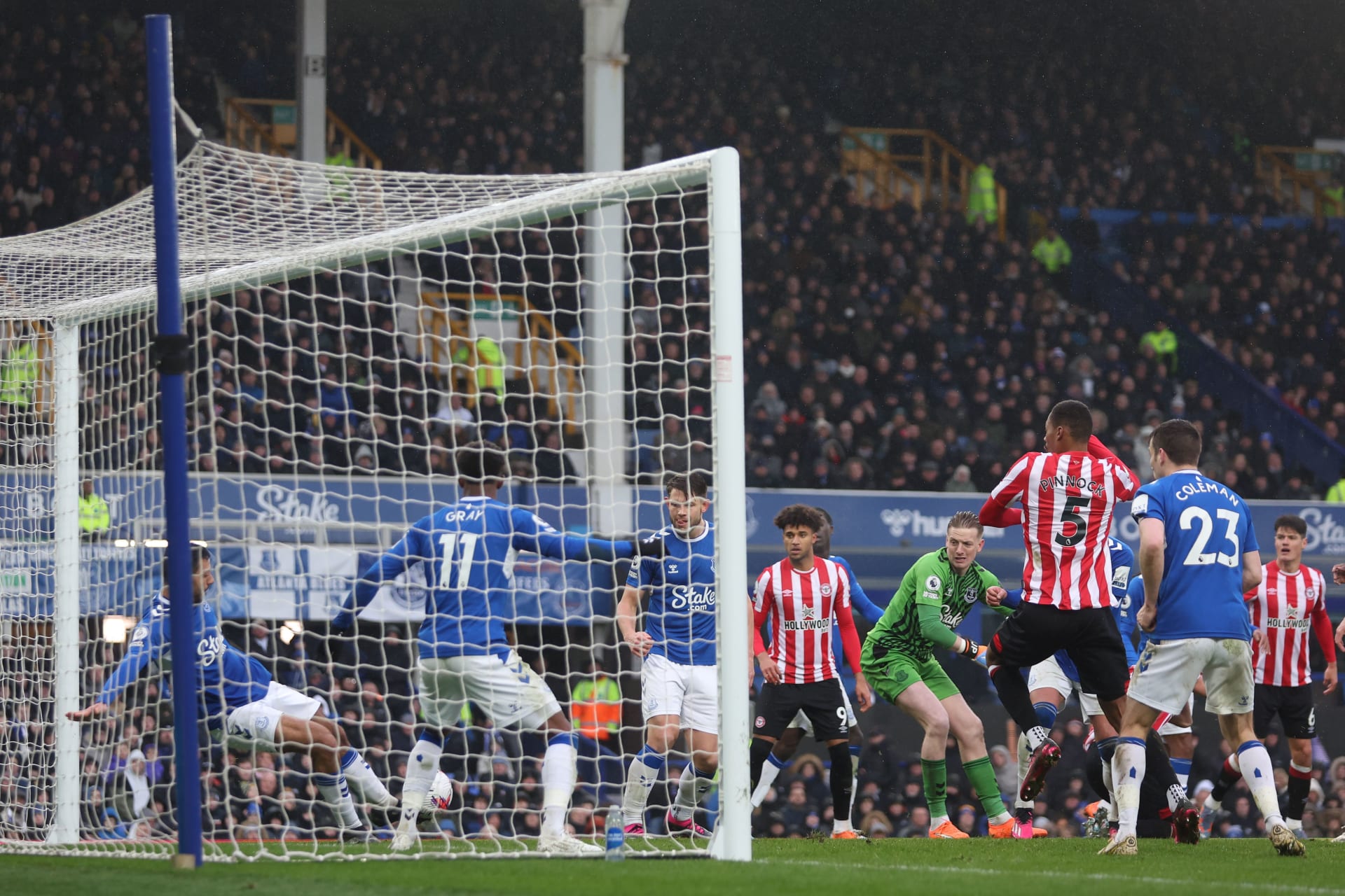 Brentford off the line Everton