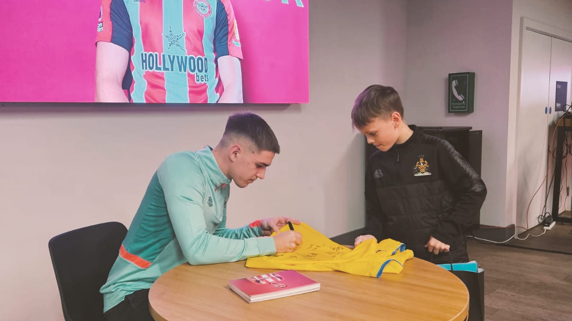 Yehor signing