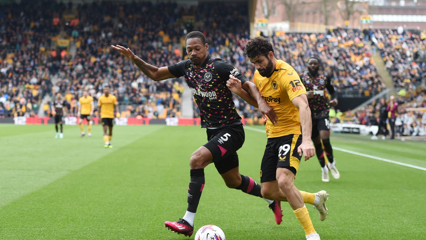 Ethan Pinnock v Wolves (reaction hero)