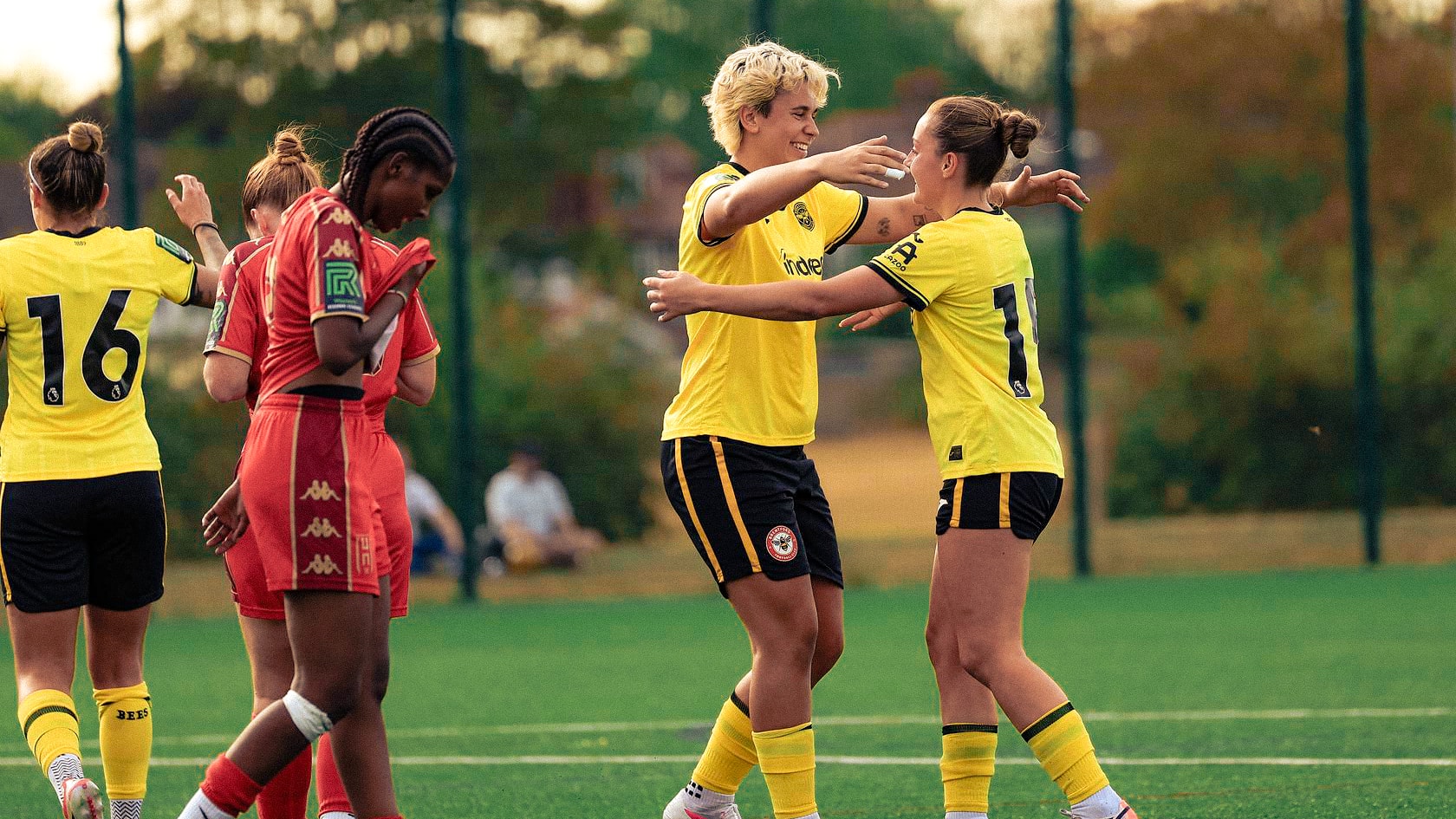 Abbi_Smith_goal_v_Hammersmith_a_osnn7z