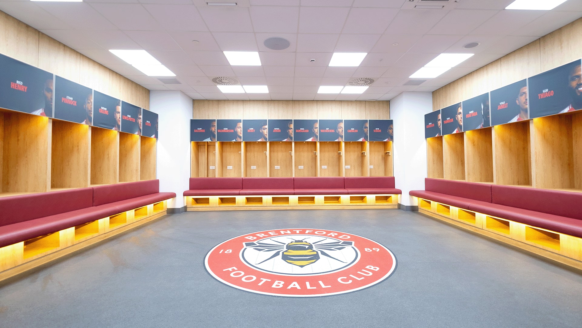 Brentford_-_Player_Areas_kkf8fh