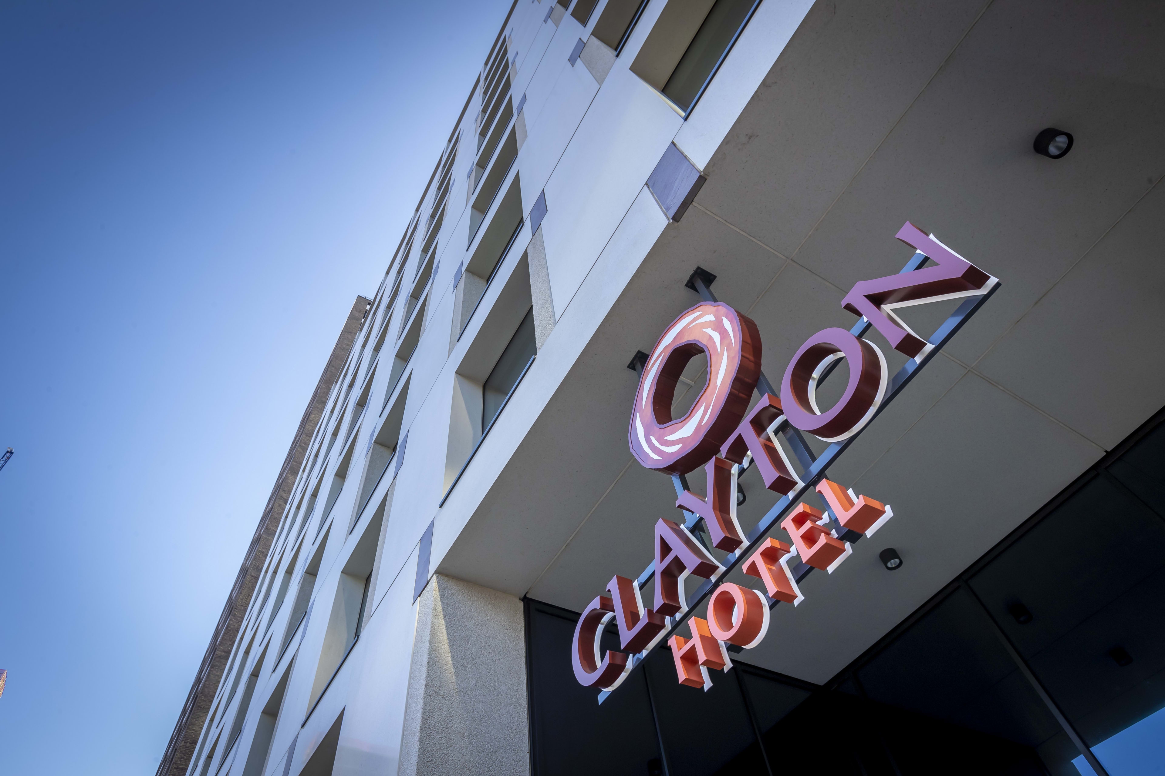Clayton_Hotel_2_kemwfw