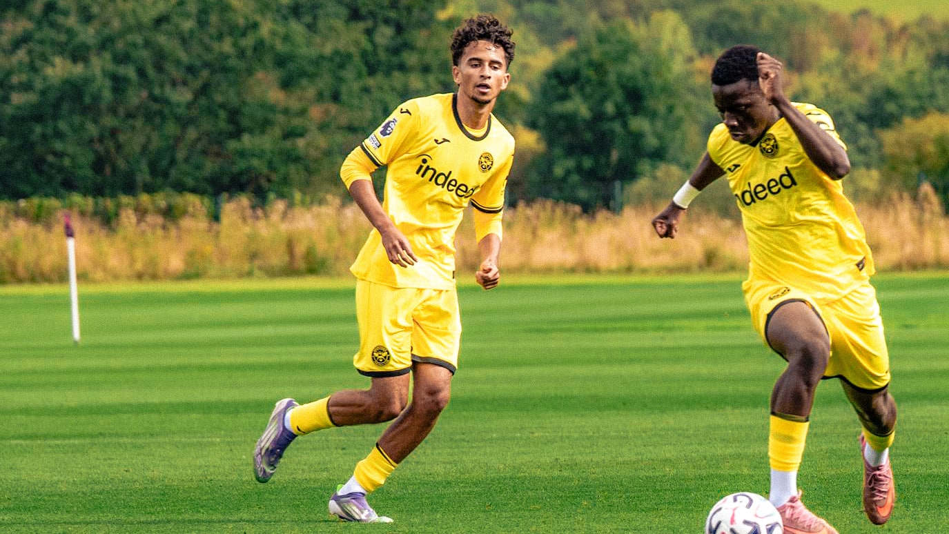 Ellis_Foster-Jones_v_Burnley_U18_PL_Cup_ipid2b
