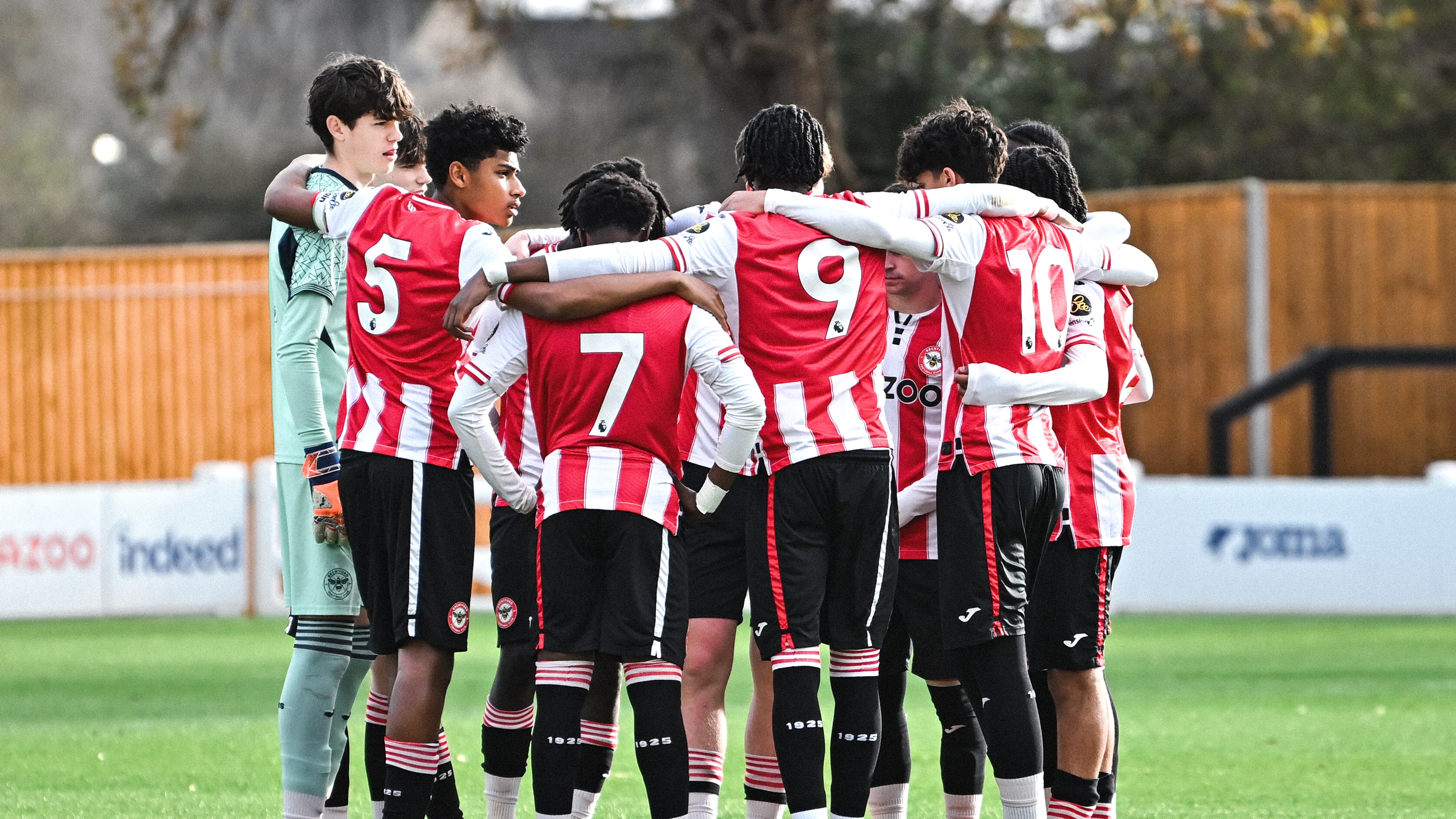 Huddle_v_Bournemouth_h_cfy0ro