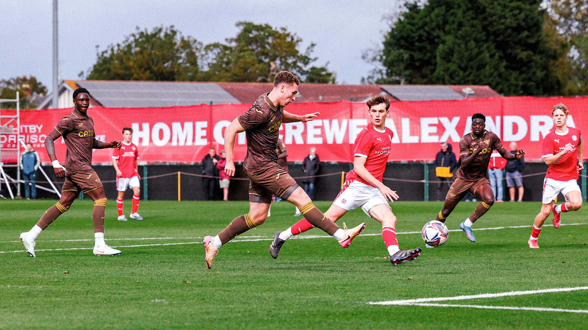 Iwan_Morgan_v_Crewe_a_iwrboc