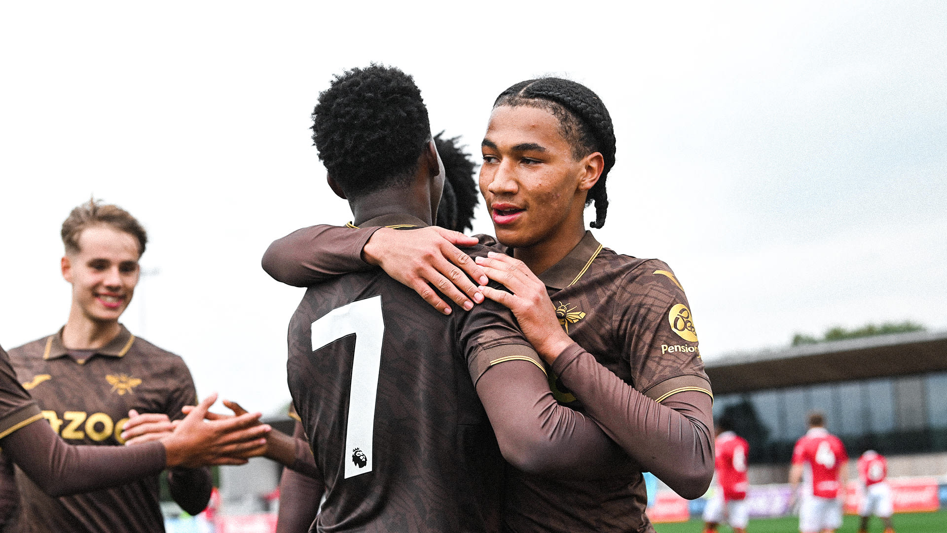 Josh_Zetter-Plummer_Naeem_Giscombe_v_Bristol_City_a_ouzvmt