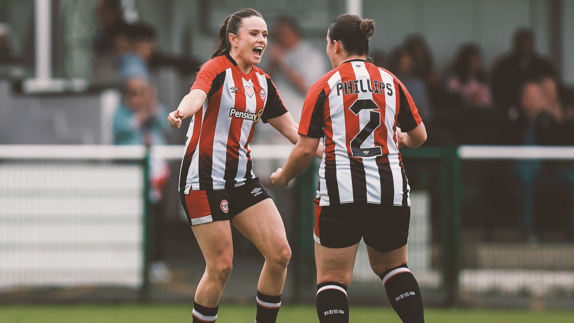 Maddie Phillips goal v Leatherhead