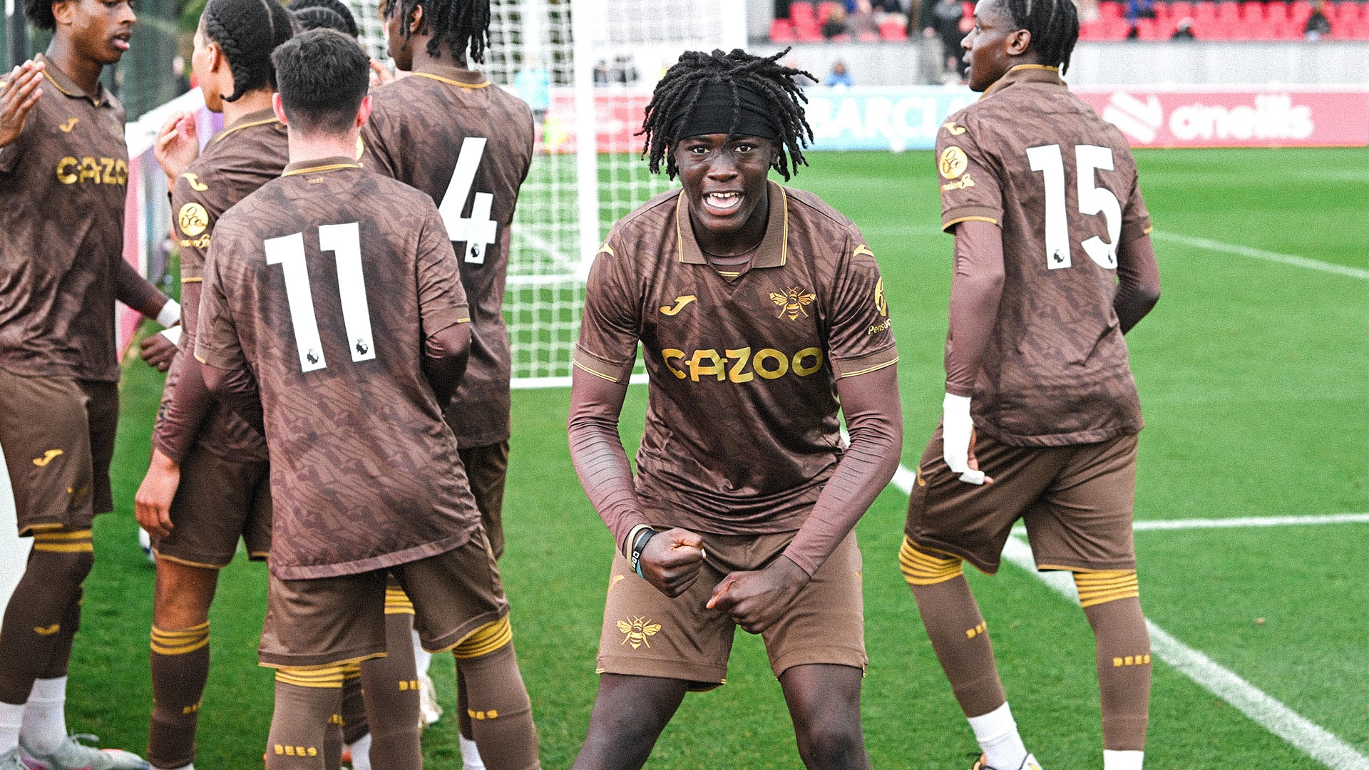 Nate_Ogungbemi_cele_v_Bristol_City_a_wnib9u