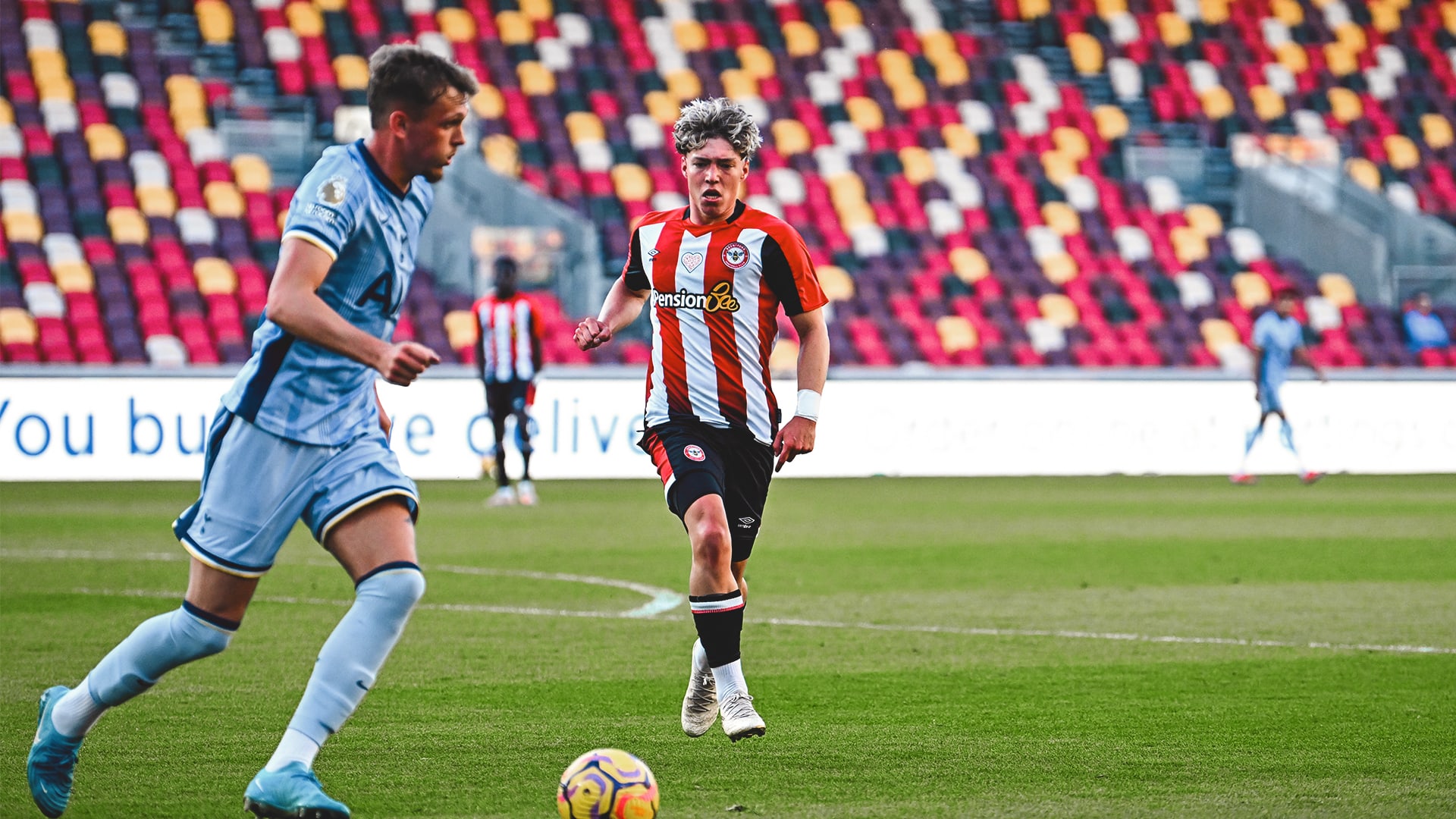 Ollie_Shield_v_Spurs_U21s_ukuswo