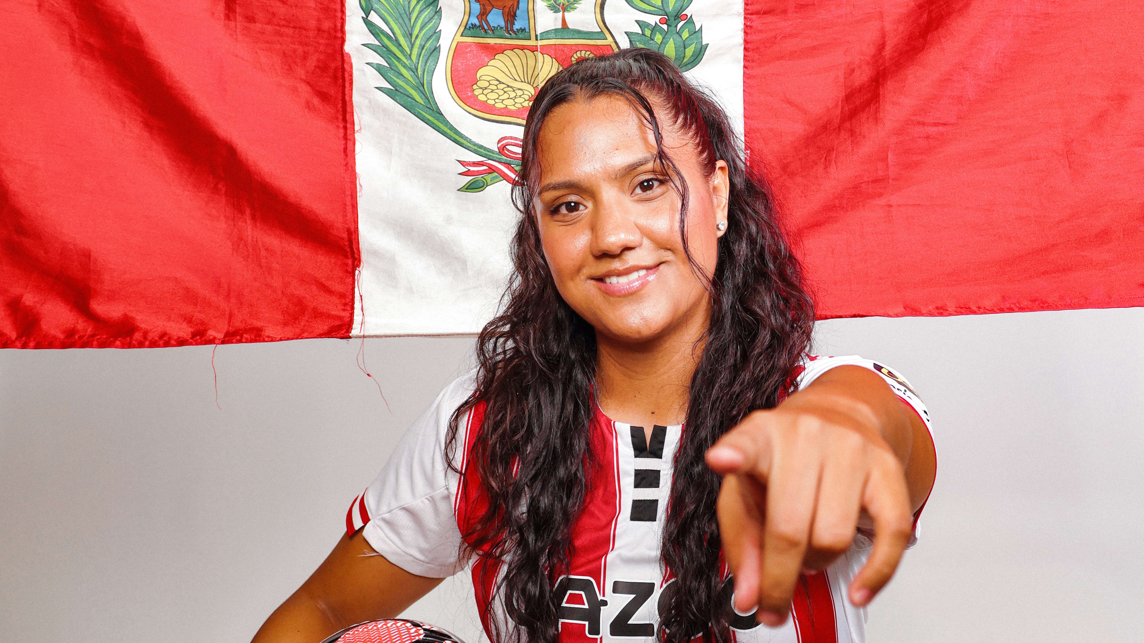 Paula Peru call-up HERO