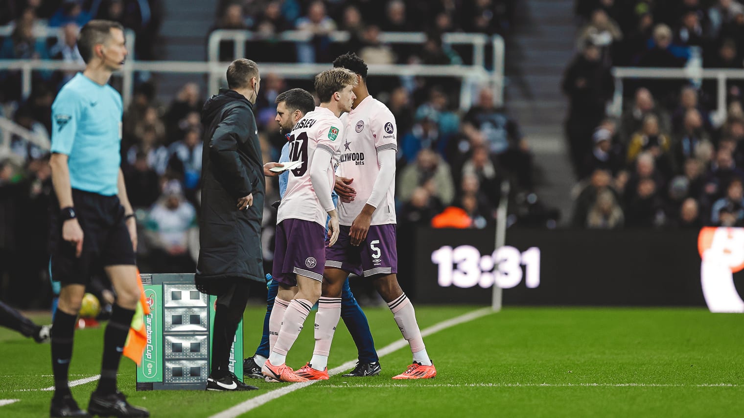 Pinnock_injury_v_Newcastle_yubgjy