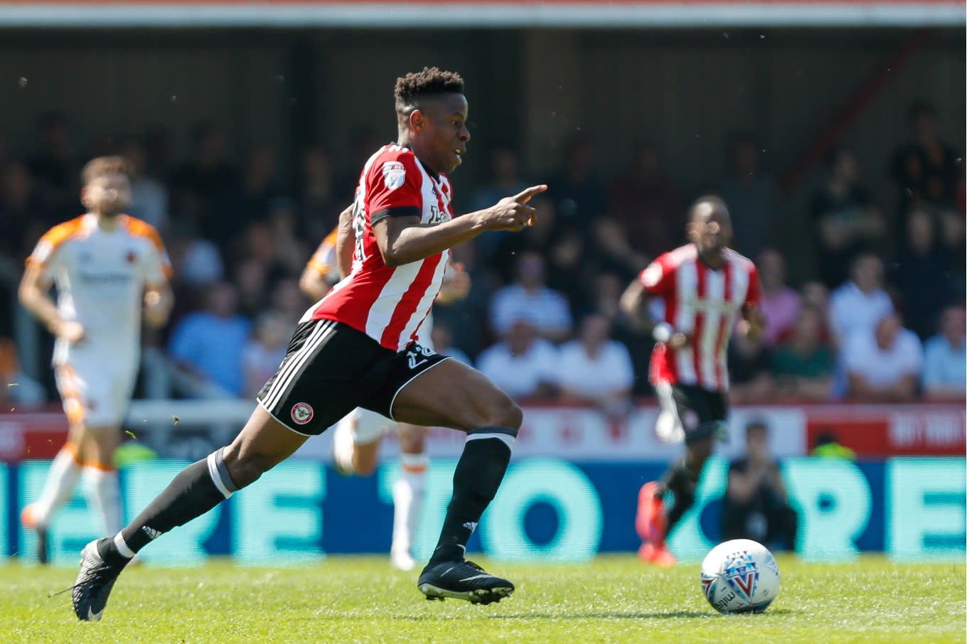 Production/-brentford-v-hull-cit_30_jxvryv