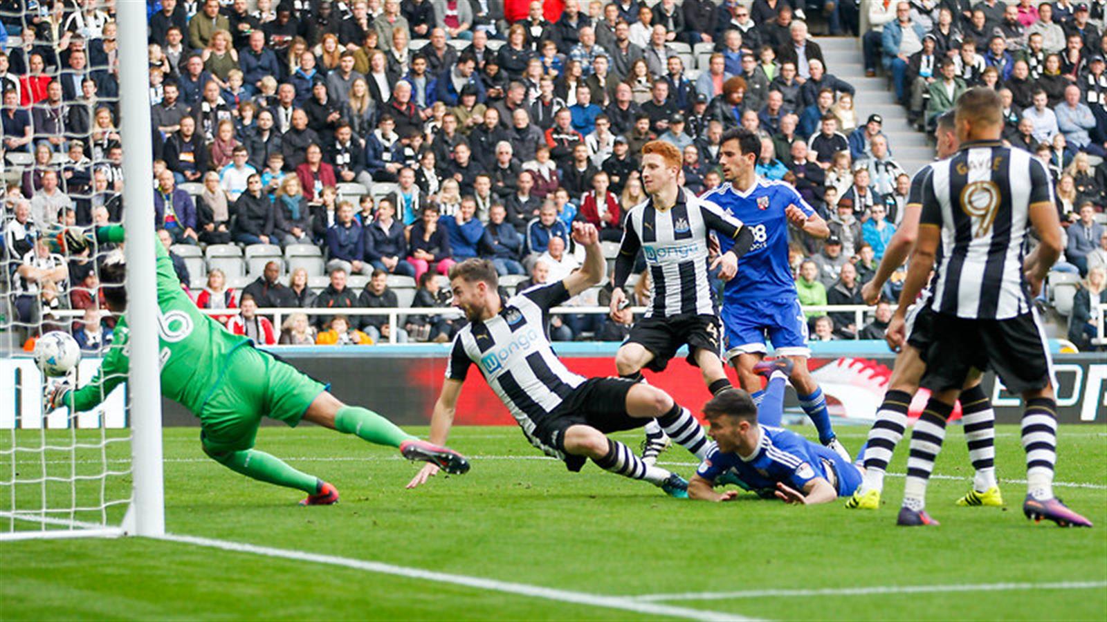 Newcastle United 3 Brentford 1
