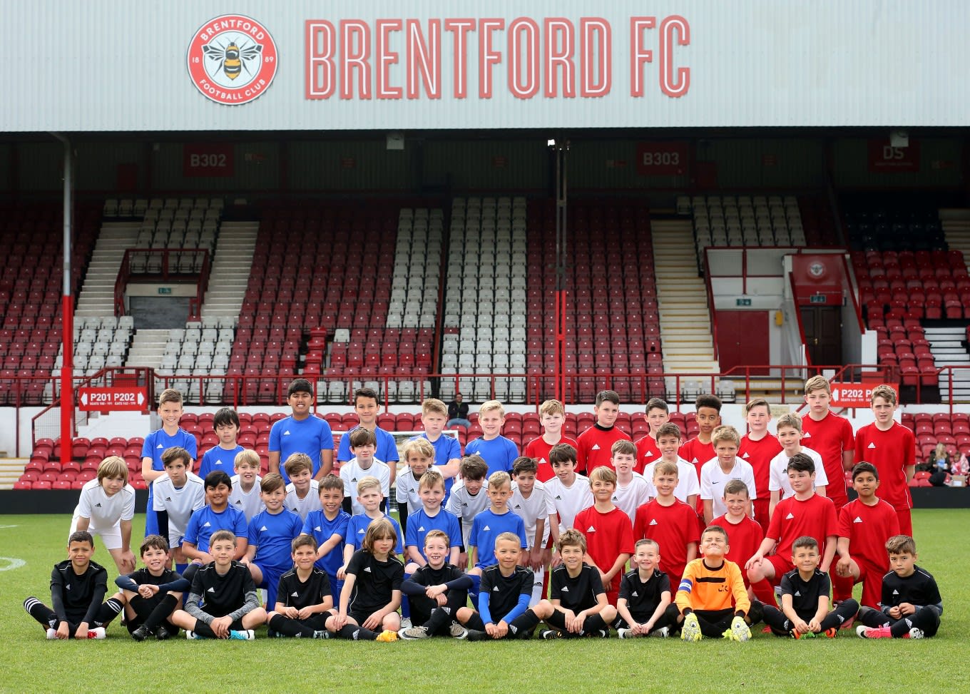 📹 2017/18 Adidas Day - Griffin Park