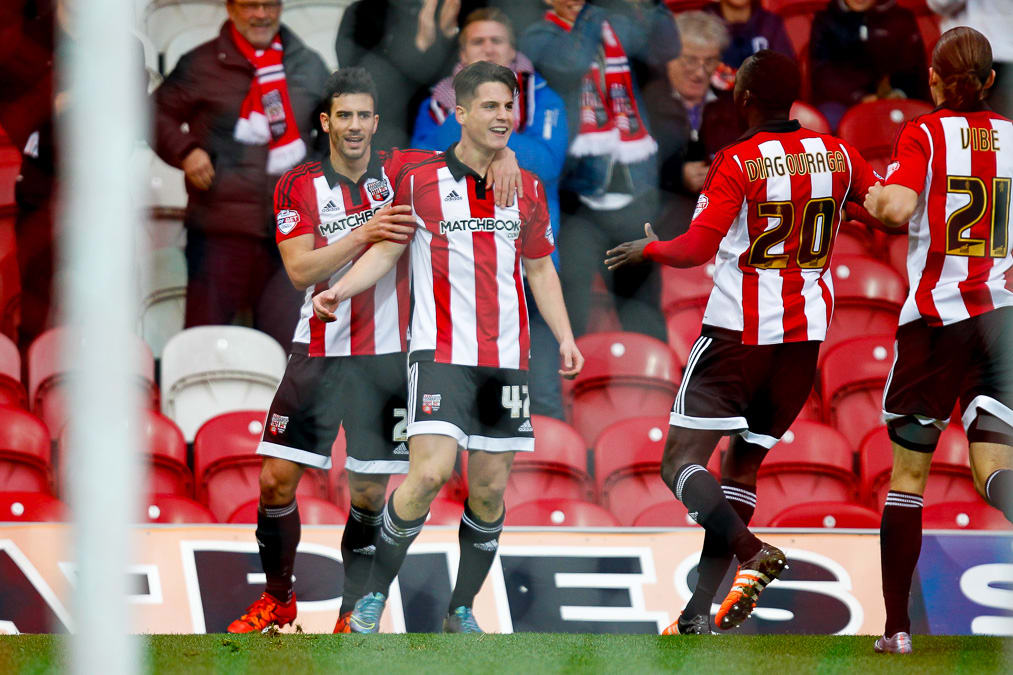 https://www.brentfordfc.com/siteassets/images/football/2019-20/collections/sergi-canos-new-contract/20151219-150753-0012.jpg