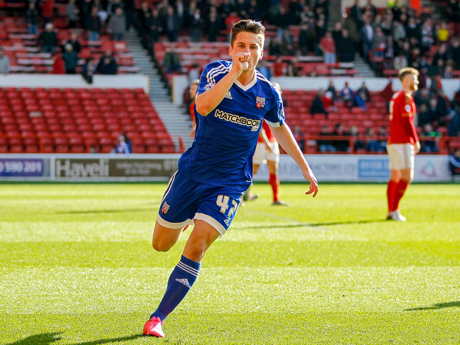 https://www.brentfordfc.com/siteassets/images/football/2019-20/collections/sergi-canos-new-contract/20160402-164617-0056.jpg
