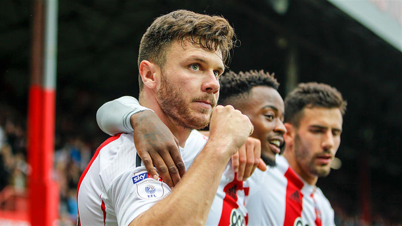 Scott Hogan named in the EFL Team of the Week