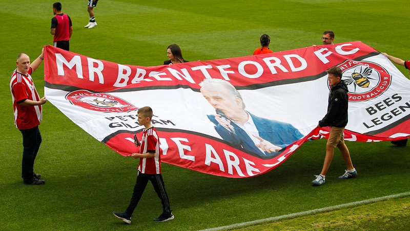 Peter Gilham flag raises £1500 for Prostate Cancer UK