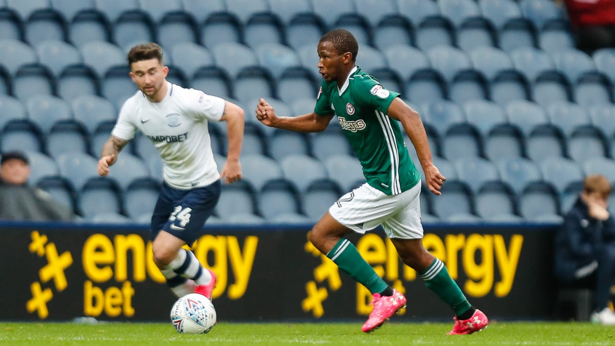 https://www.brentfordfc.com/siteassets/images/football/2019-20/collections/kamohelo-mokotjo-100-games/20171028-152512-0023.jpg