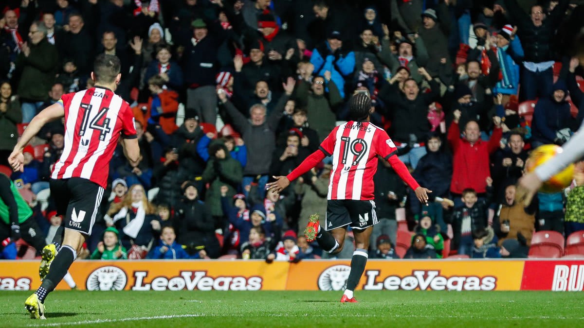 Romaine Sawyers named Player of the Year by Irish Fans