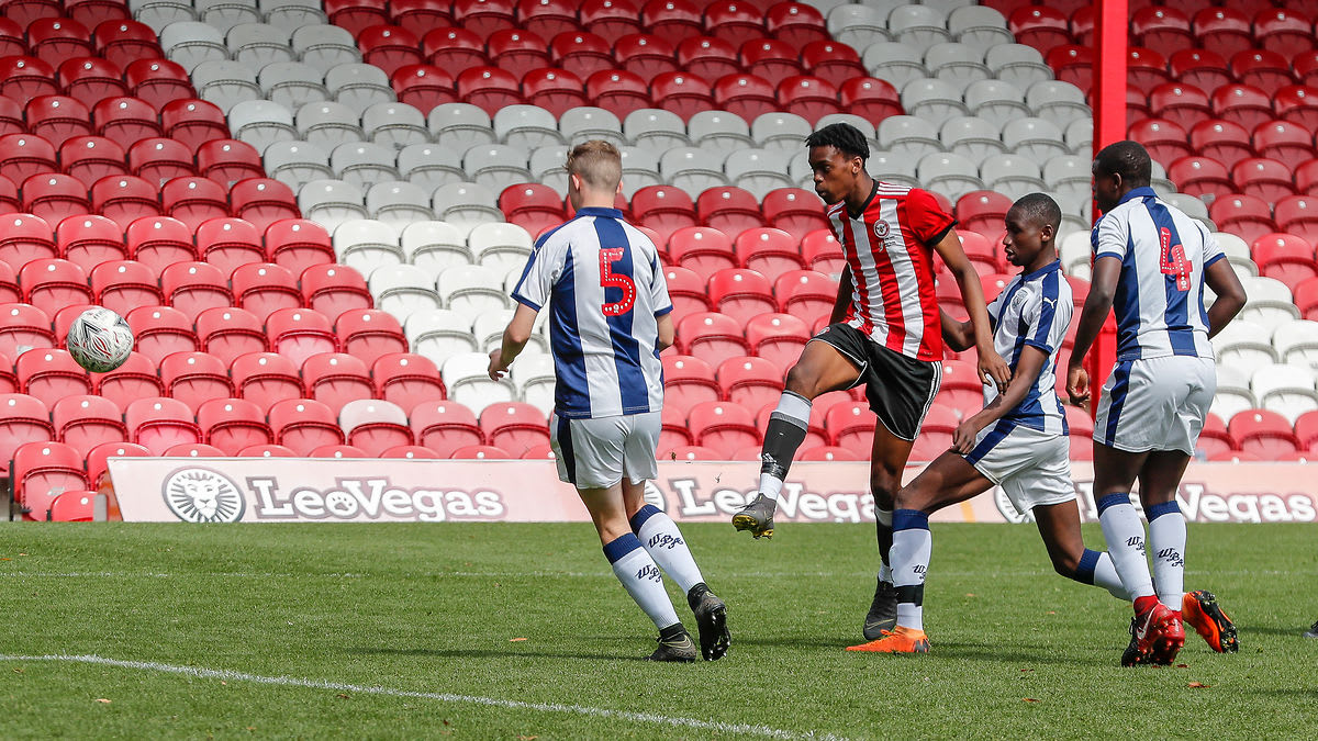 https://www.brentfordfc.com/siteassets/images/football/2018-19/u19s/20190510---wba/20190510-110744-81.jpg