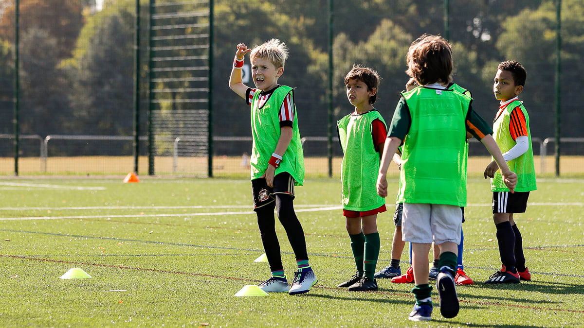 https://www.brentfordfc.com/siteassets/images/events/2019-20/20190921---cst-gunnersbury-sports-hub/20190921-112047-2013.jpg