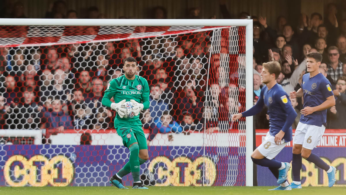 https://www.brentfordfc.com/siteassets/images/football/2020-21/collections/david-raya-50-games/20191019-162229-0092.jpg