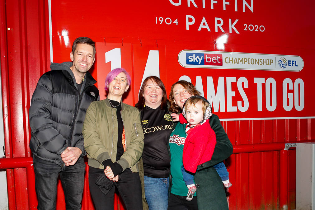 LGBeeTs perform Griffin Park countdown
