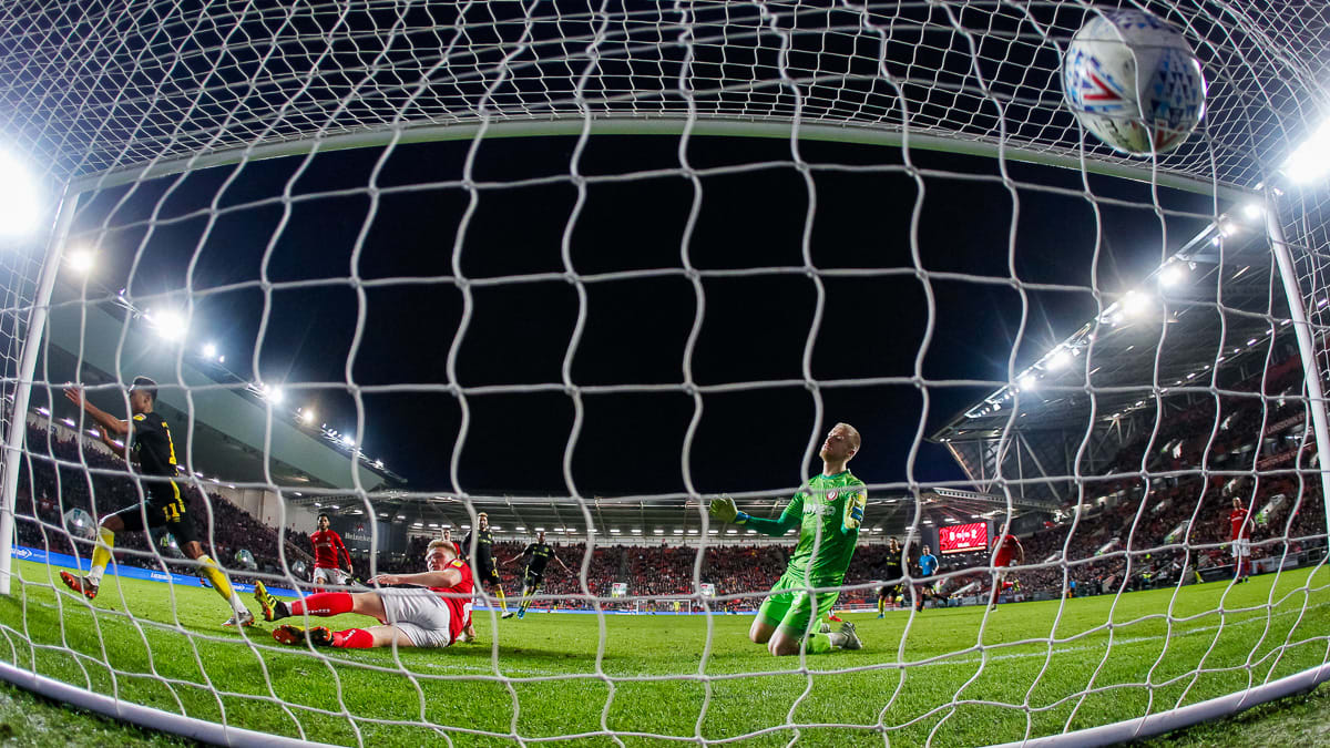 https://www.brentfordfc.com/siteassets/images/football/2020-21/collections/season-review-january-february/20200101-164144-0102.jpg