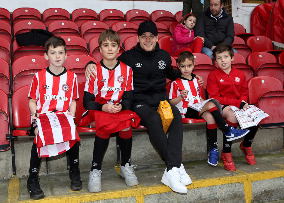 https://www.brentfordfc.com/siteassets/images/events/2019-20/20200111---qpr-non-match/20200111-110225-1023.jpg