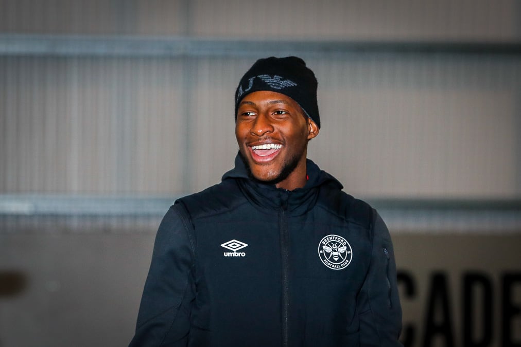 https://www.brentfordfc.com/siteassets/images/events/2019-20/20200218---meet-the-players/20200218-162637-0019.jpg