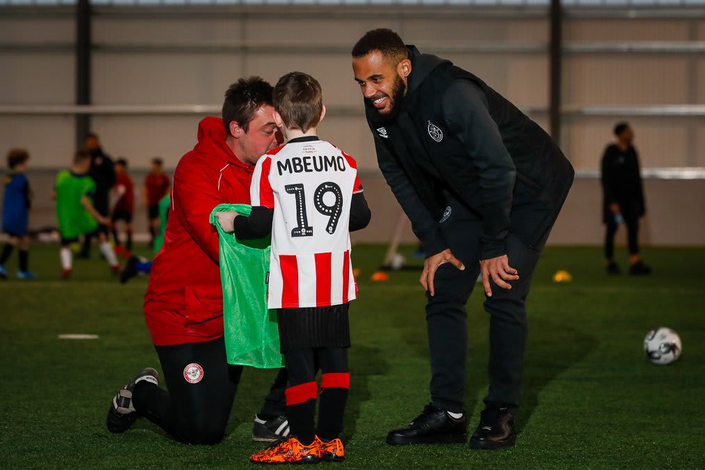 📺 Young fans meet heroes at Meet The Players event