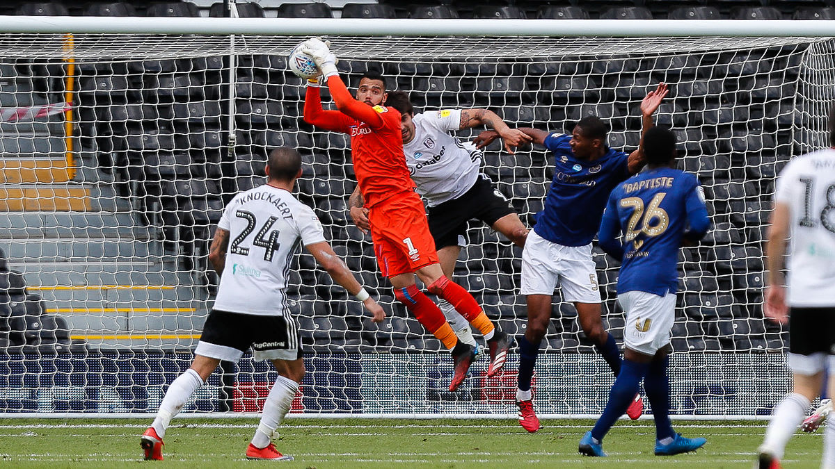 https://www.brentfordfc.com/siteassets/images/football/2019-20/first-team-games/20200620---fulham/20200620-141426-40-0100.jpg