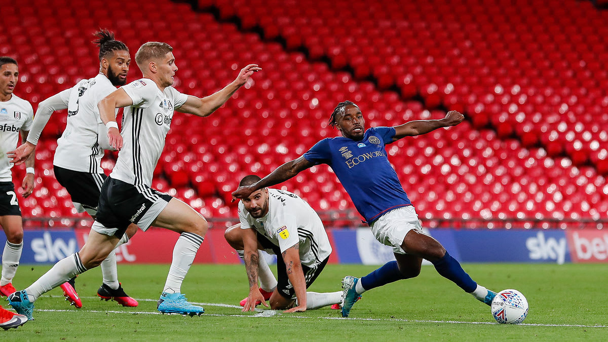 https://www.brentfordfc.com/siteassets/images/football/2019-20/first-team-games/20200804---fulham/20200804-221710-57-0100.jpg