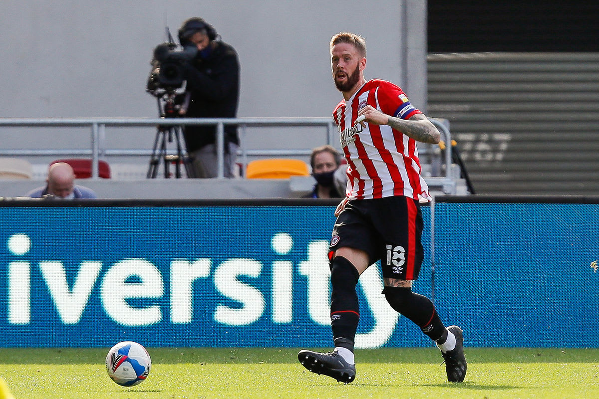https://www.brentfordfc.com/siteassets/images/football/2020-21/first-team-games/20200919---huddersfield/20200919-153359-20-0100.jpg