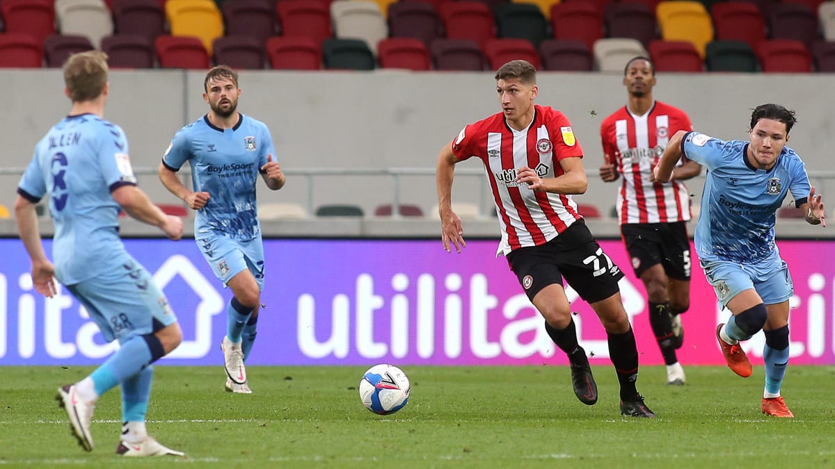 https://www.brentfordfc.com/siteassets/images/football/2021-22/collections/vitaly-janelt-50-games/20201017-165114-0145.jpg