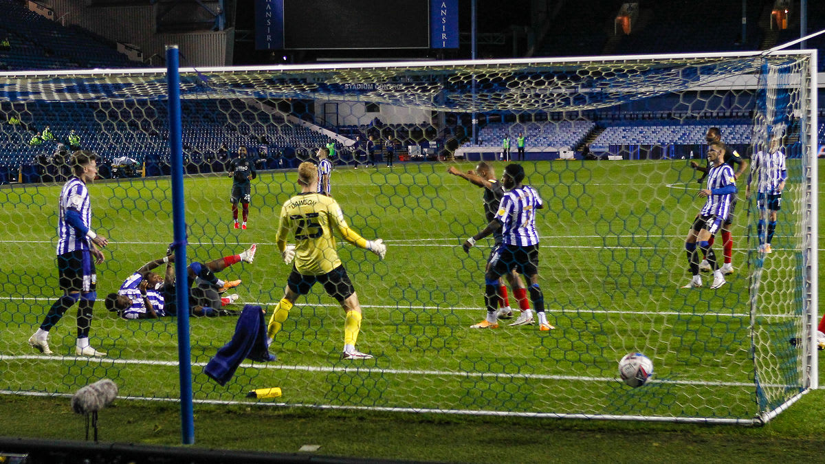https://www.brentfordfc.com/siteassets/images/football/2020-21/first-team-games/20201021---sheff-weds/20201021-201733-11.jpg