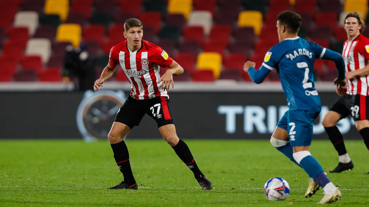 https://www.brentfordfc.com/siteassets/images/football/2021-22/collections/vitaly-janelt-50-games/20201027-211353-0110.jpg