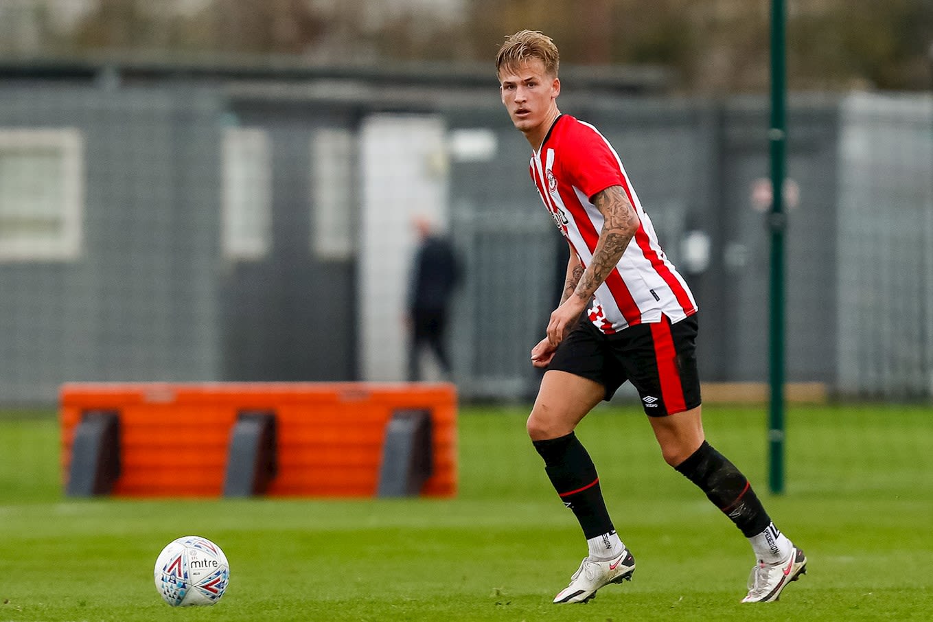Fredrik Hammar departs on permanent transfer