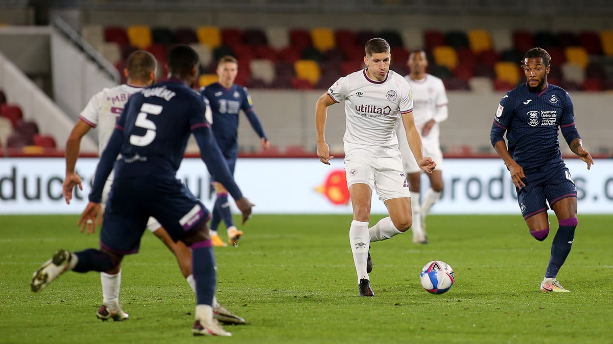 https://www.brentfordfc.com/siteassets/images/football/2021-22/collections/vitaly-janelt-50-games/20201103-203217-0107.jpg