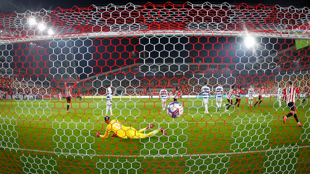 https://www.brentfordfc.com/siteassets/images/football/2021-22/collections/vitaly-janelt-50-games/20201127-200244-0075.jpg
