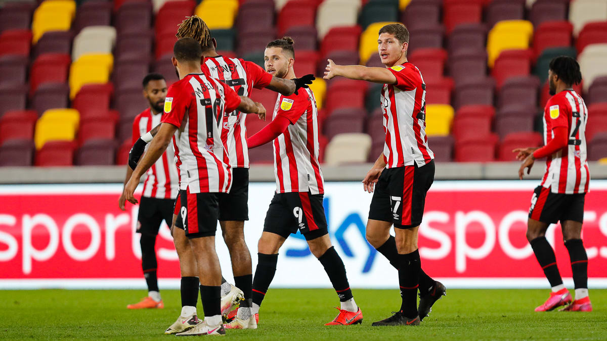 https://www.brentfordfc.com/siteassets/images/football/2021-22/collections/vitaly-janelt-50-games/20201127-200318-0080.jpg