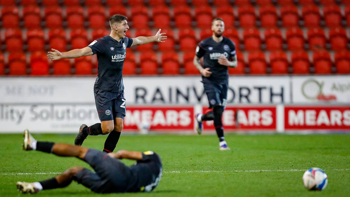 https://www.brentfordfc.com/siteassets/images/football/2021-22/collections/vitaly-janelt-50-games/20201201-213352-0058.jpg
