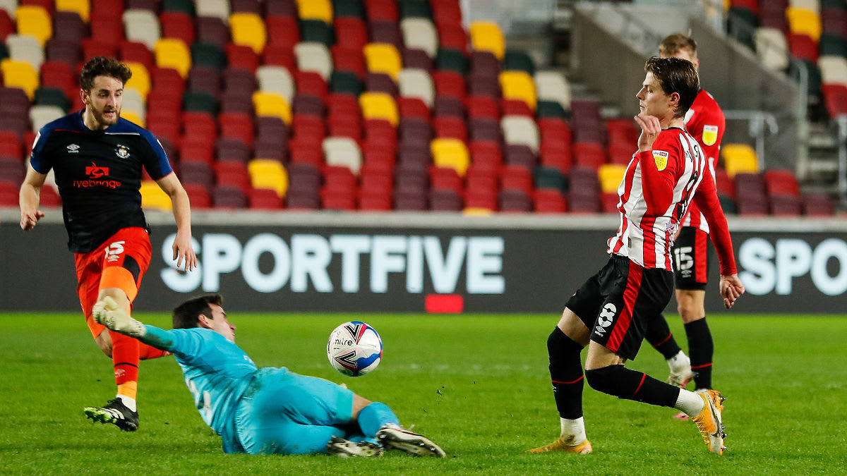 https://www.brentfordfc.com/siteassets/images/football/2020-21/first-team-games/20210120---luton/20210120-204737-74.jpg