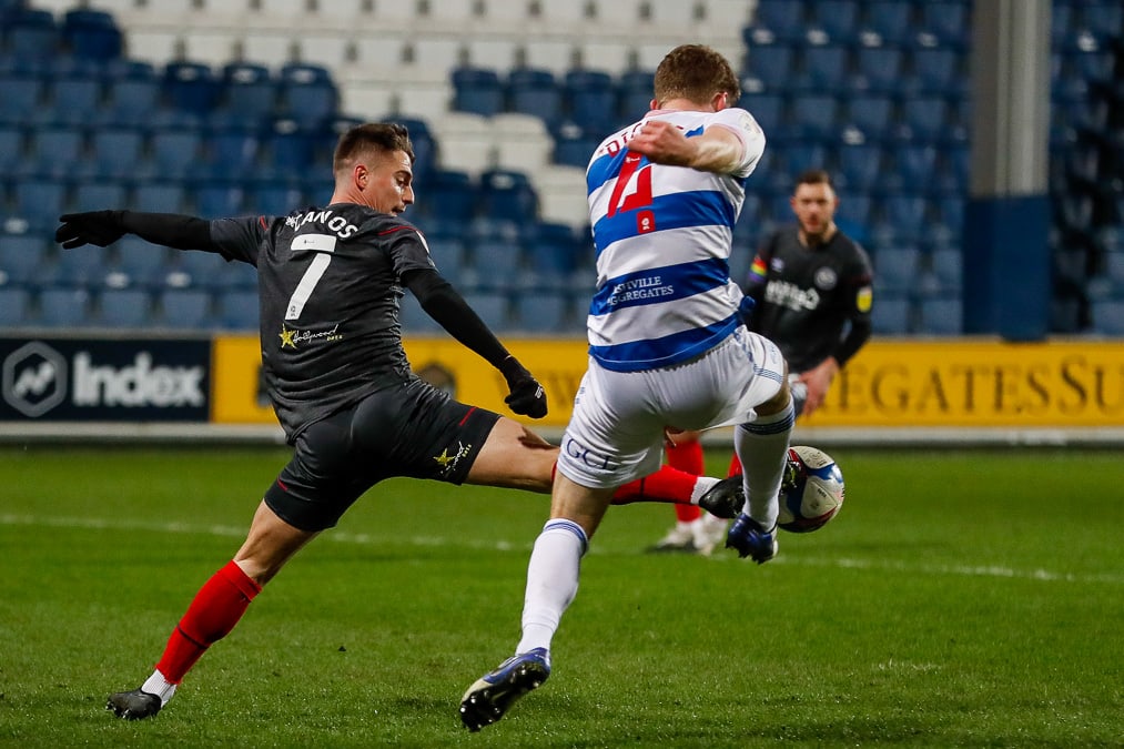 https://www.brentfordfc.com/siteassets/images/football/2020-21/collections/sergi-canos-200-games-extras/20210217-191601-0019.jpg